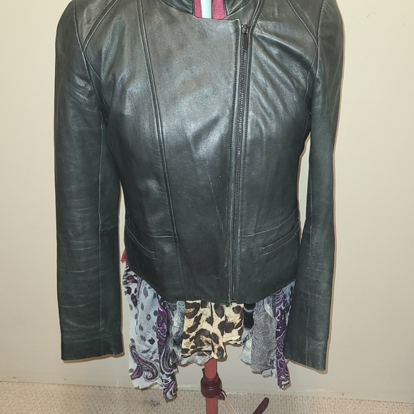 Buttery soft leather jacket - Picture 2 of 5